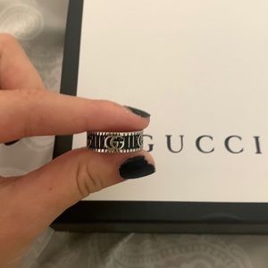 Gucci ring